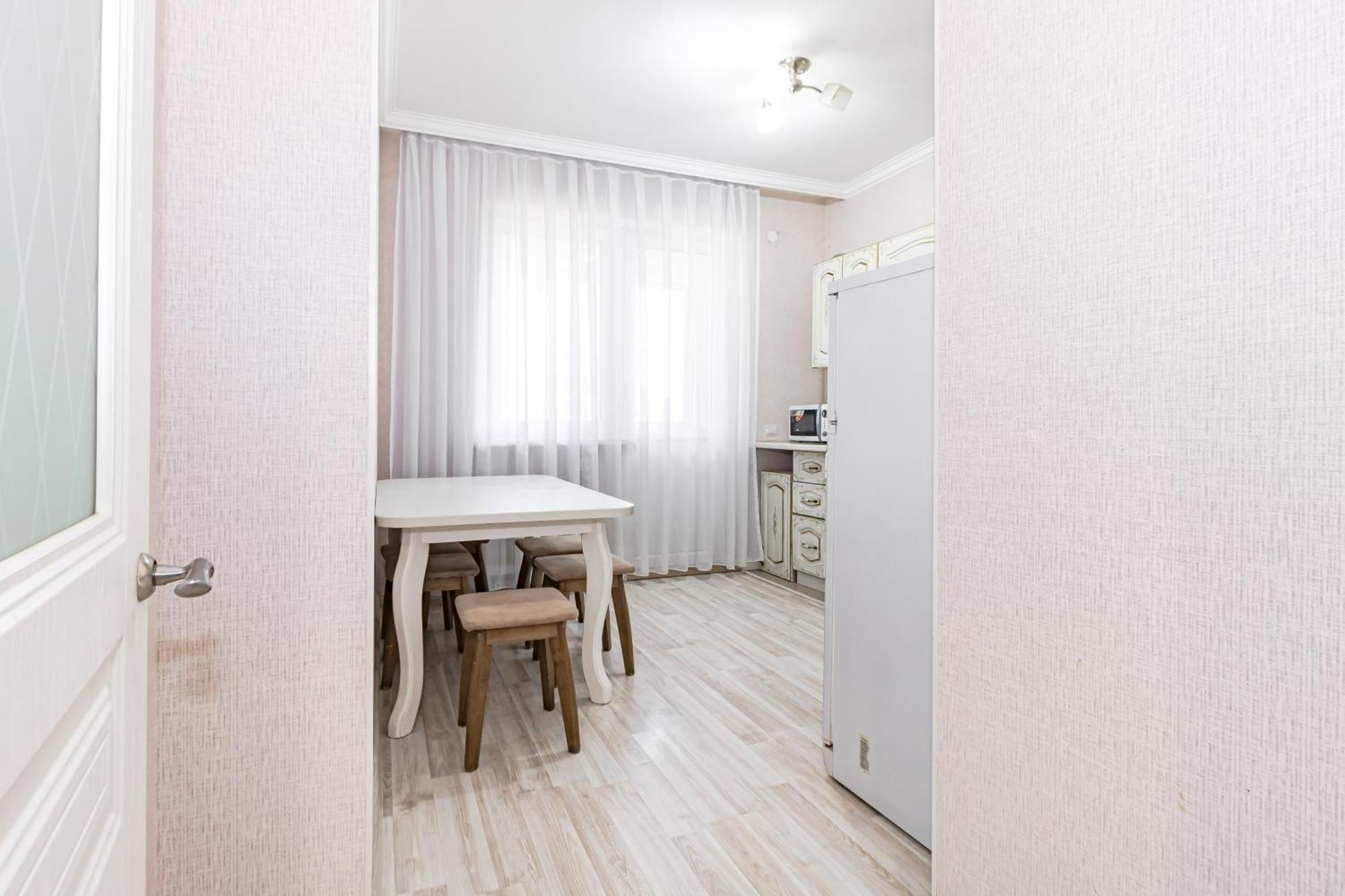 Apartments 7 Я-14 Astana Ngoại thất bức ảnh
